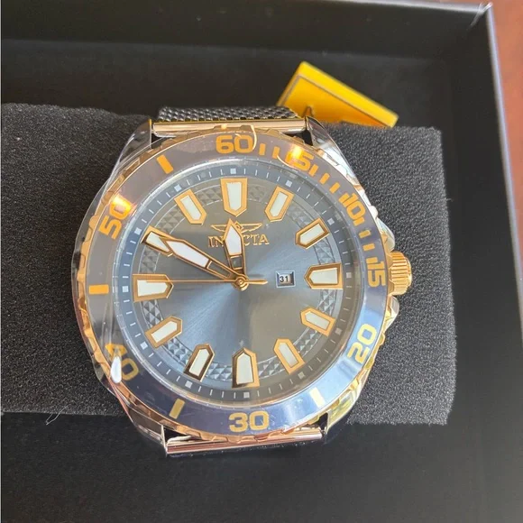 Invicta Men's Stainless Steel Gold and Blue Face Diver Watch - Picture 2 of 6